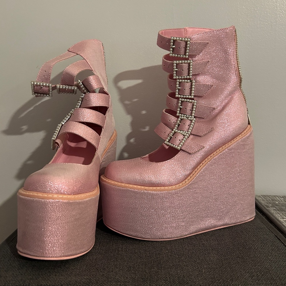 Sugar Thrillz, platform boots, size 8M